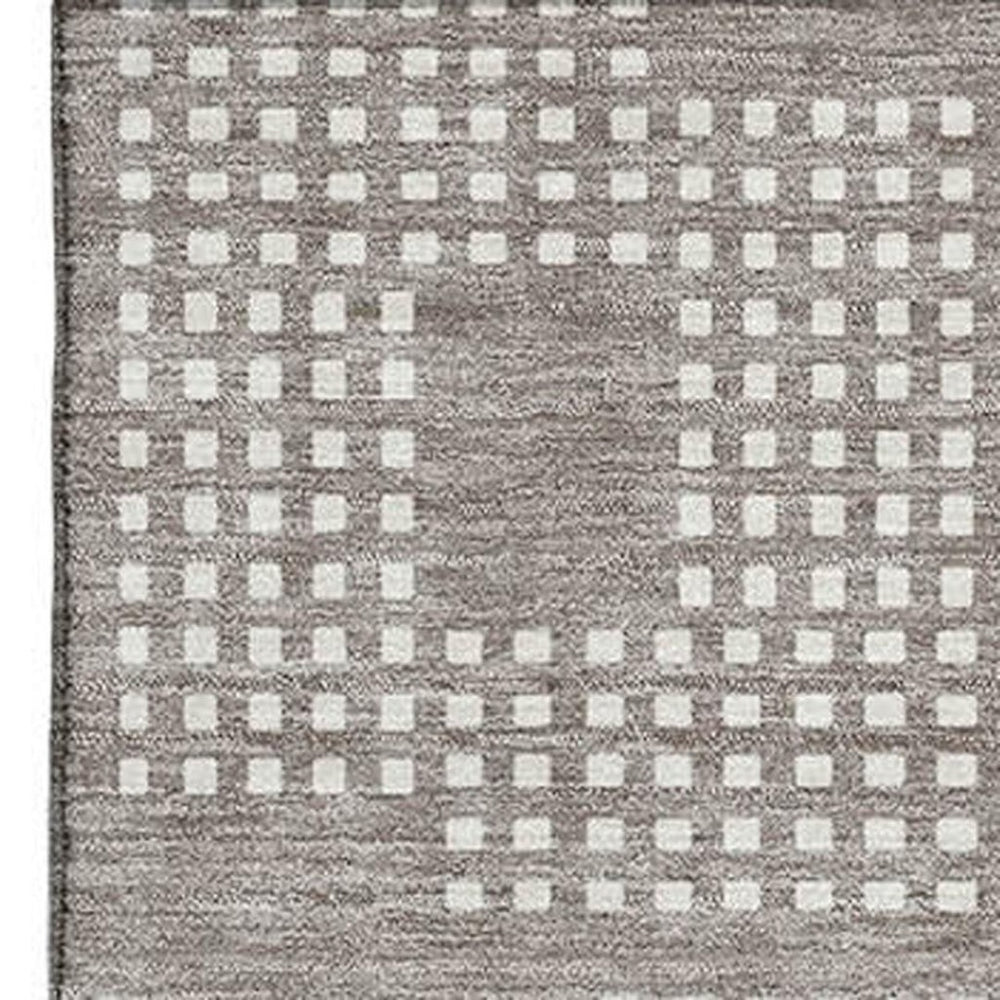 HomeRoots 5' X 8' Taupe And Ivory Geometric Washable Area Rug – Durable, Stain-Resistant, UV Protected Design! 670744