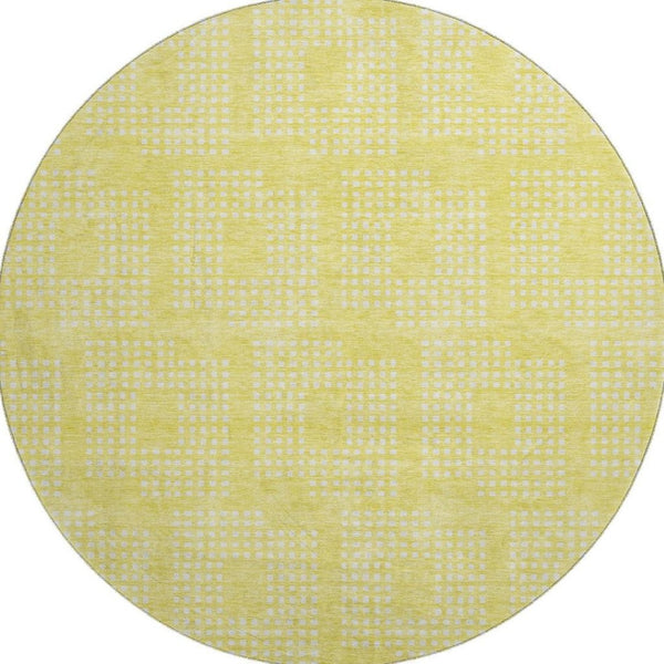 HomeRoots 8' Yellow and Ivory Geometric Round Rug - Washable, UV-Protected, Stylish for Living Spaces & Patios 670763