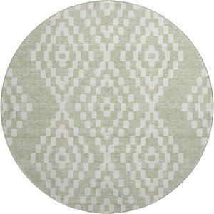 HomeRoots 8' Artichoke Green & Ivory Geometric Washable Round Rug - Durable, UV Protected, Stain Resistant Design 670769