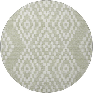 HomeRoots 8' Artichoke Green & Ivory Geometric Washable Round Rug - Durable, UV Protected, Stain Resistant Design 670769