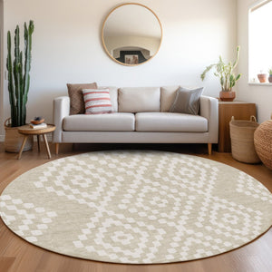HomeRoots 8' Durable Beige and Ivory Geometric Round Rug - Washable, UV Protected, Perfect for High-Traffic Areas 670775