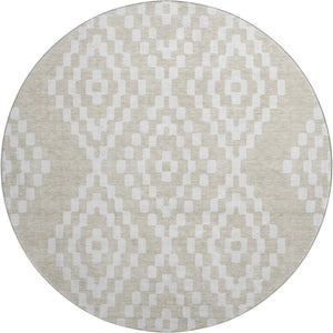 HomeRoots 8' Durable Beige and Ivory Geometric Round Rug - Washable, UV Protected, Perfect for High-Traffic Areas 670775