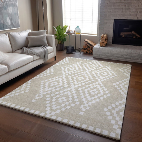 HomeRoots 8' X 10' Washable Beige & Ivory Geometric Area Rug with UV Protection - Durable & Family-Friendly! 670776
