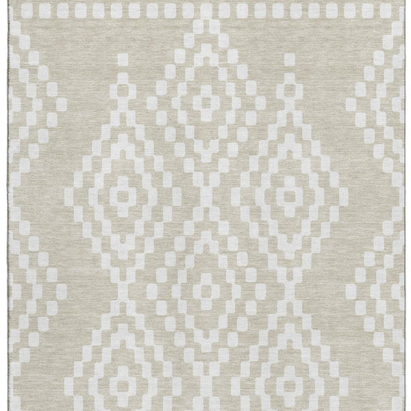 HomeRoots 8' X 10' Washable Beige & Ivory Geometric Area Rug with UV Protection - Durable & Family-Friendly! 670776