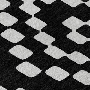 HomeRoots 10' X 14' Black And Ivory Geometric Area Rug - Stylish, Washable, UV-Protected for Family Homes! 670784