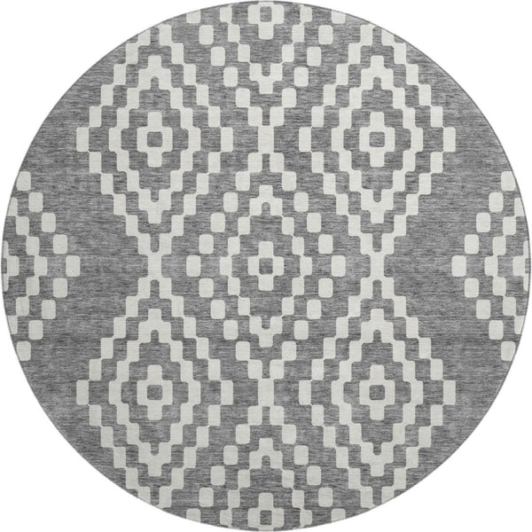 HomeRoots 8' Gray and Ivory Geometric Round Rug – Washable, UV Protected, Perfect for High-Traffic Spaces! 670793