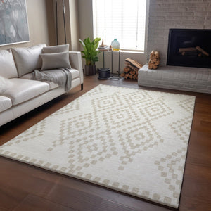 HomeRoots 5' X 8' Ivory and Beige Geometric Area Rug – Stylish, Washable, Pet-Friendly with UV Protection! 670798