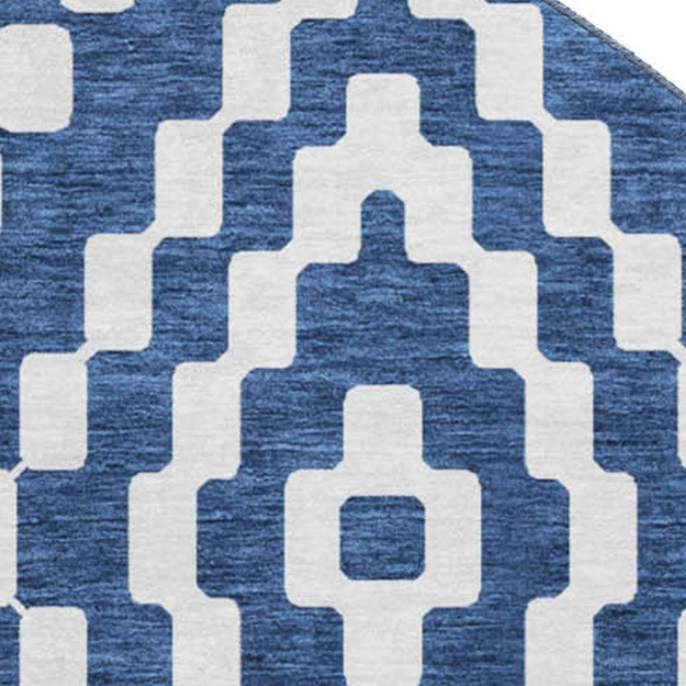 HomeRoots 8' Navy Blue & Ivory Geometric Washable Round Rug - Durable, UV-Protected, Modern Decor Essential 670805