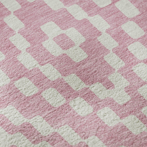 HomeRoots 8' Modern Pink and Ivory Geometric Washable Round Rug - UV Protected, Durable, and Stain-Resistant! 670817