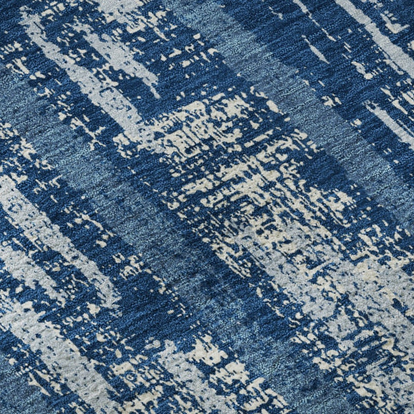 HomeRoots 8' Blue And Ivory Striped Round Rug - Washable, UV Protected, Ideal for Living Rooms and Patios 670865