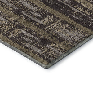 HomeRoots 8' Chocolate and Taupe Striped Washable Round Rug - Durable, Stain Resistant, UV Protected Design! 670877