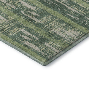 HomeRoots 8' Striped Washable Round Rug in Green & Beige - UV Protection, Stain-Resistant, Ideal for Homes! 670895