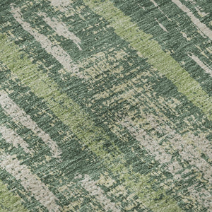 HomeRoots 8' Striped Washable Round Rug in Green & Beige - UV Protection, Stain-Resistant, Ideal for Homes! 670895