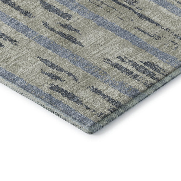 HomeRoots 8' Striped Washable Round Rug in Taupe, Beige & Gray - UV Protected, Stain Resistant, Easy Care! 670937