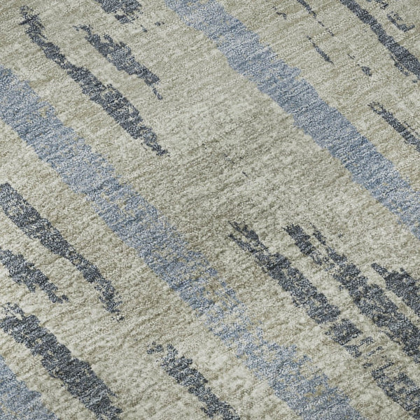 HomeRoots 8' Striped Washable Round Rug in Taupe, Beige & Gray - UV Protected, Stain Resistant, Easy Care! 670937