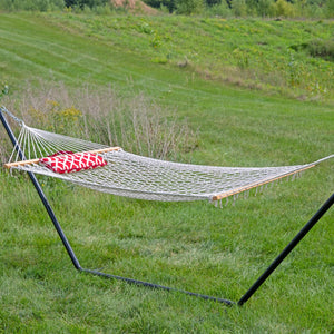 HomeRoots Red Geometric Spreader Bar Hammock with Stand - Vibrant, Durable, and Perfect for Relaxing Outdoors! 670961