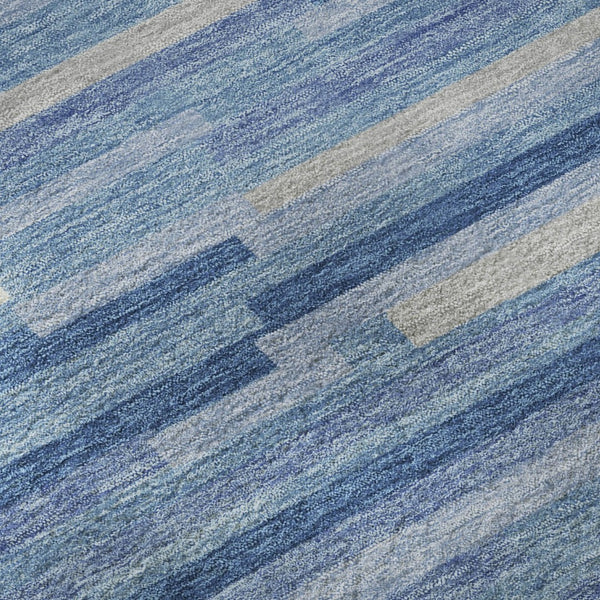 HomeRoots 8' Sky Blue, Ivory & Gray Striped Round Rug - Washable, UV-Resistant, Perfect for Cozy Spaces! 671099