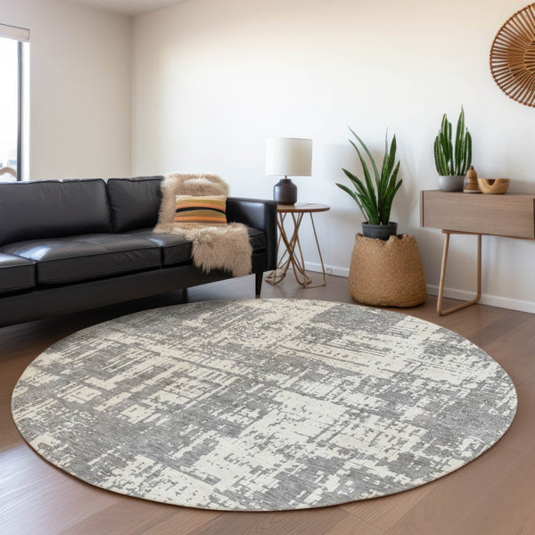 HomeRoots 8' Gray and Ivory Abstract Round Rug - Washable, UV-Protected, Stain-Resistant for Busy Homes 671141