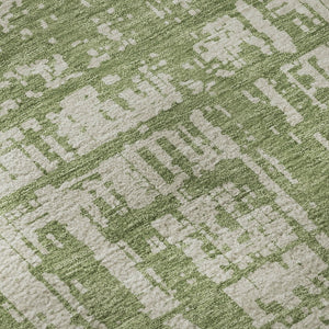 HomeRoots 8' Green and Beige Abstract Washable Round Rug - UV Protected, Soft, Durable, and Stylish Addition! 671147