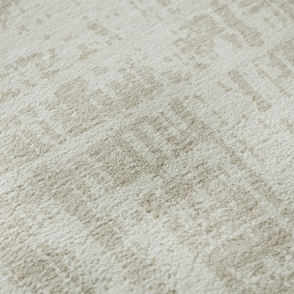HomeRoots 8' Ivory and Beige Modern Abstract Washable Round Rug with UV Protection for Stylish Living Spaces 671153