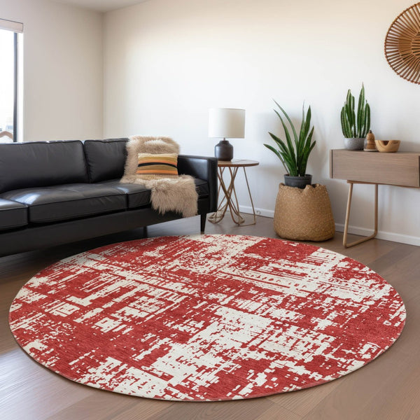 HomeRoots 8' Washable Round Rug in Red and Ivory - UV Protected, Stain Resistant, Perfect for Active Homes! 671177