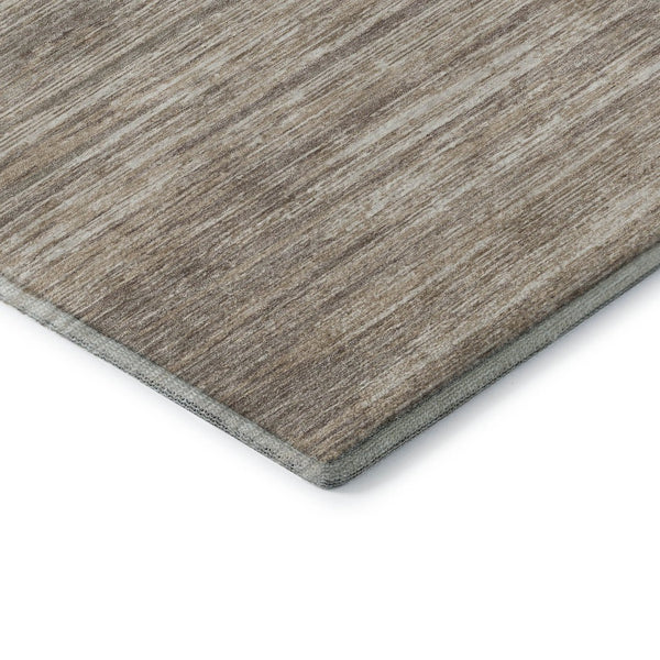 HomeRoots 8' Striped Washable Round Rug in Taupe, Ivory & Beige - Durable, Stain Resistant with UV Protection! 671255