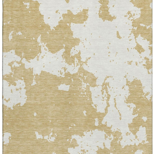 HomeRoots 5' X 8' Gold And Beige Abstract Area Rug – Washable, UV Protected, Durable for High-Traffic Homes 671284