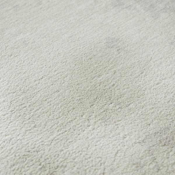 HomeRoots 8' Ivory And Beige Abstract Round Rug - Washable, Stain-Resistant, UV-Protected for High-Traffic Areas 671303