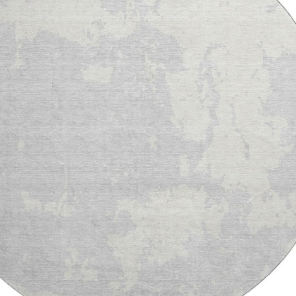HomeRoots 8' Elegant Silver and Ivory Abstract Washable Round Rug - UV Protected, Kid & Pet Friendly Design 671327