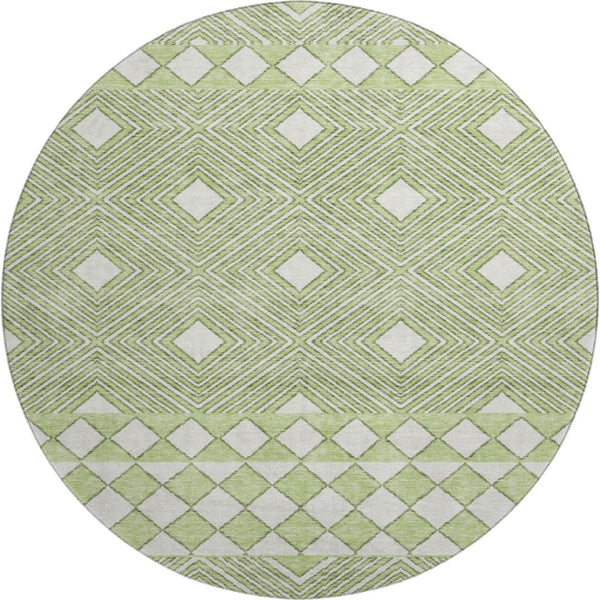 HomeRoots 8' Artichoke Green & Ivory Geometric Round Rug - Washable, UV Protected, Perfect for High-Traffic Areas 671351