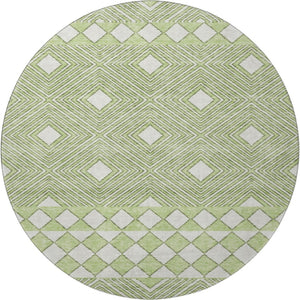 HomeRoots 8' Artichoke Green & Ivory Geometric Round Rug - Washable, UV Protected, Perfect for High-Traffic Areas 671351