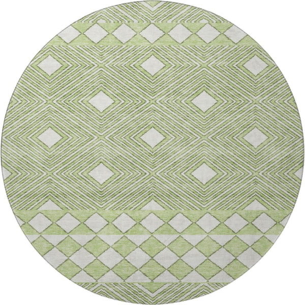 HomeRoots 8' Artichoke Green & Ivory Geometric Round Rug - Washable, UV Protected, Perfect for High-Traffic Areas 671351