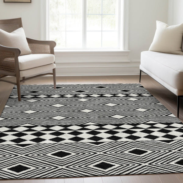 HomeRoots 8' X 10' Black & Ivory Geometric Washable Area Rug with UV Protection – Durable, Stylish, Ideal for Homes 671358