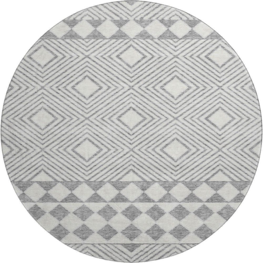 HomeRoots 8' Gray and Ivory Geometric Washable Round Rug - UV Protected, Stain Resistant, Modern Style for Homes 671375