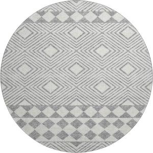 HomeRoots 8' Gray and Ivory Geometric Washable Round Rug - UV Protected, Stain Resistant, Modern Style for Homes 671375