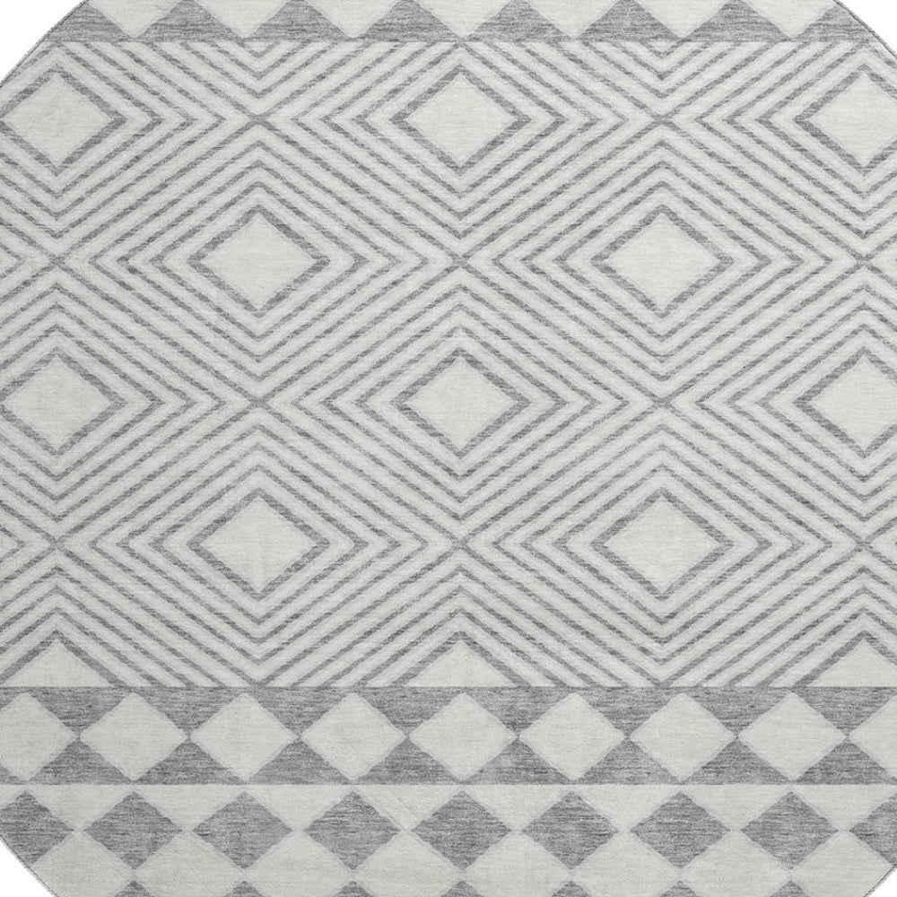 HomeRoots 8' Gray and Ivory Geometric Washable Round Rug - UV Protected, Stain Resistant, Modern Style for Homes 671375