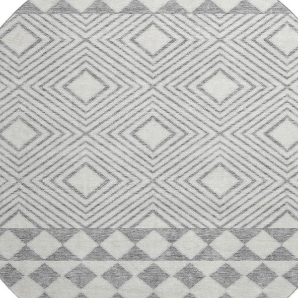 HomeRoots 8' Gray and Ivory Geometric Washable Round Rug - UV Protected, Stain Resistant, Modern Style for Homes 671375