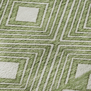 HomeRoots 8' Green Geometric Washable Round Rug with UV Protection - Durable, Stylish & Easy to Clean! 671381