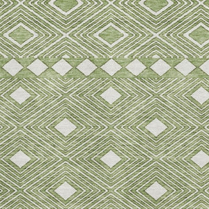 HomeRoots 8' X 10' Stylish Green and Ivory Geometric Area Rug - Washable, UV-Protected, Perfect for Homes! 671382