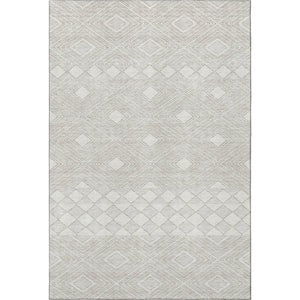 HomeRoots 5' X 8' Ivory and Beige Geometric Area Rug - Washable, UV Protected, Stain-Resistant for High Traffic 671386