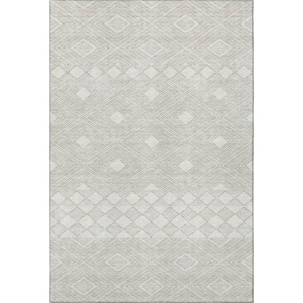 HomeRoots 5' X 8' Ivory and Beige Geometric Area Rug - Washable, UV Protected, Stain-Resistant for High Traffic 671386