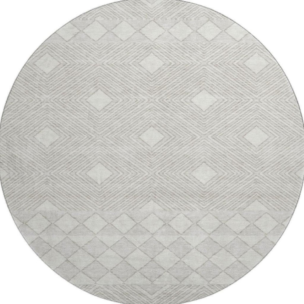 HomeRoots 8' Ivory and Beige Geometric Round Rug - Washable, UV Protected, Durable for High-Traffic Areas 671387