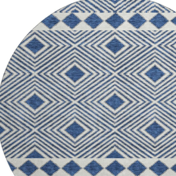 HomeRoots 8' Navy Blue and Ivory Geometric Washable Round Rug - Durable, Stylish, UV-Protected for Modern Homes 671393