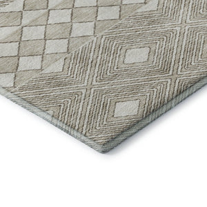 HomeRoots 8' Taupe and Beige Geometric Round Rug - Washable, UV-Protected, Stylish for High-Traffic Areas 671405