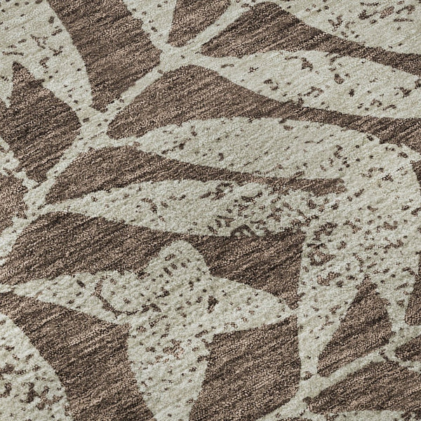 HomeRoots 8' Brown And Beige Floral Round Area Rug - Washable, UV Protected, Durable Design for Busy Homes 671435