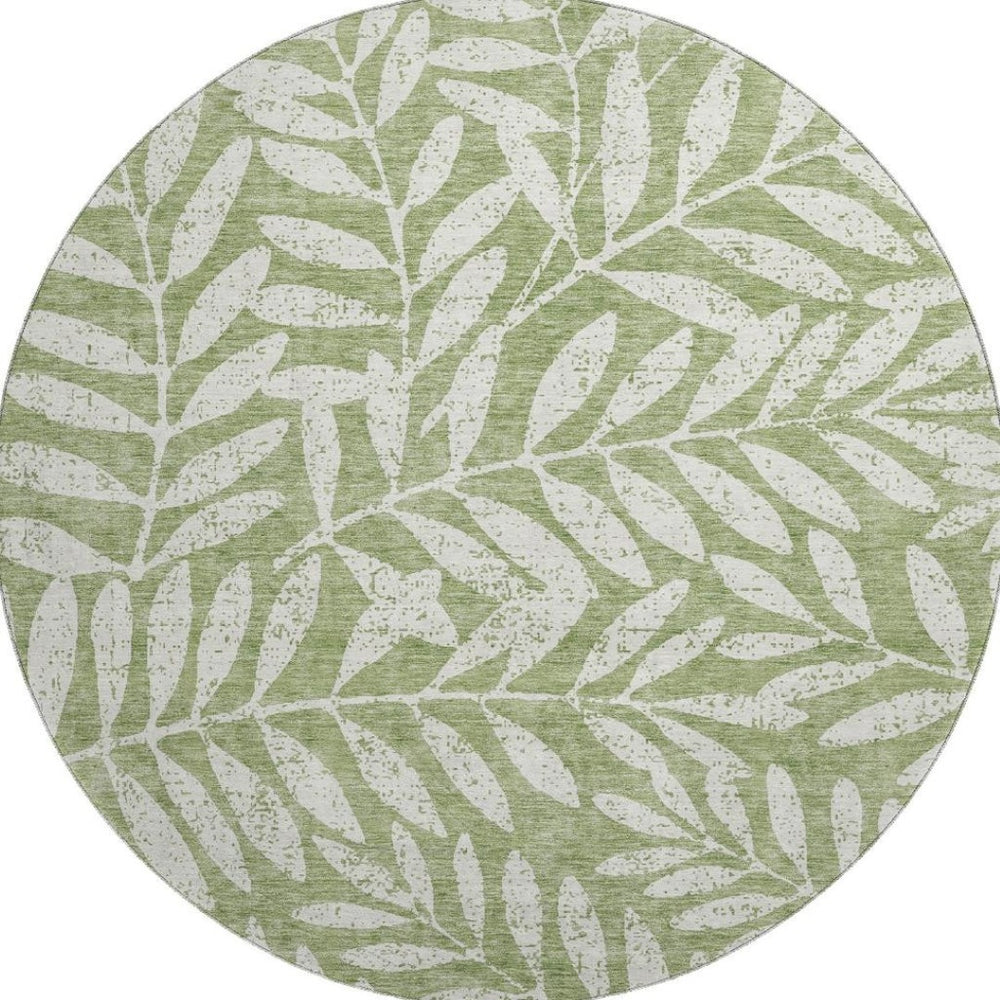 HomeRoots 8' Green and Beige Floral Washable Round Rug - Durable, UV-Protected, Perfect for Family Homes! 671453