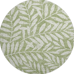 HomeRoots 8' Green and Beige Floral Washable Round Rug - Durable, UV-Protected, Perfect for Family Homes! 671453