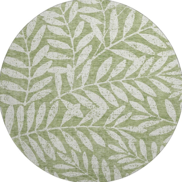 HomeRoots 8' Green and Beige Floral Washable Round Rug - Durable, UV-Protected, Perfect for Family Homes! 671453