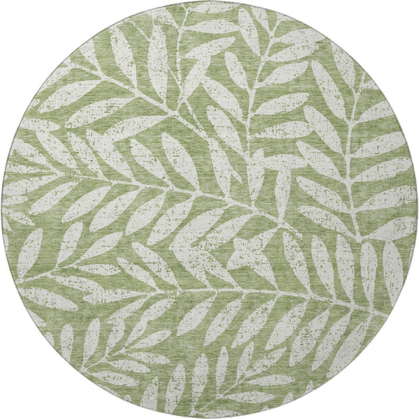 HomeRoots 8' Green and Beige Floral Washable Round Rug - Durable, UV-Protected, Perfect for Family Homes! 671453