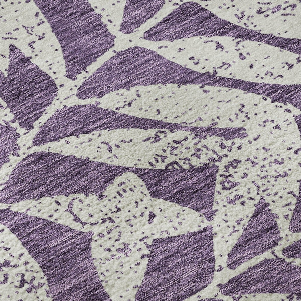 HomeRoots 8' Elegant Floral Washable Round Rug in Purple & Ivory - UV Protected, Durable, & Stain-Resistant 671483